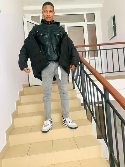  ,   Oumar, 24 ,   ,   