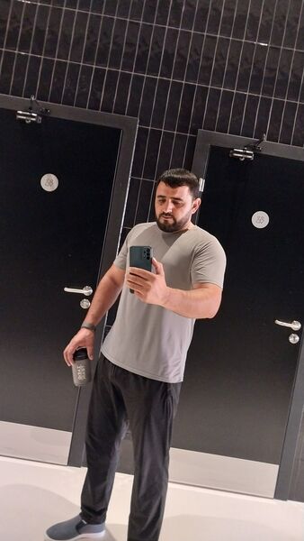  ,   Ruslan, 39 ,   ,   , c 