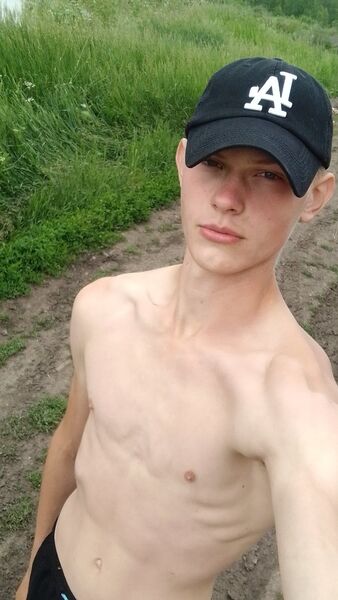  ,   Nikolay, 19 ,   ,   