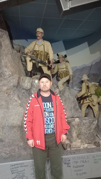 ,   Konstantin, 57 ,   c 
