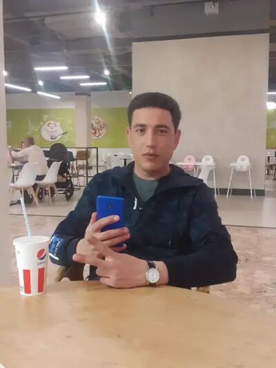  ,   Charly, 32 ,   ,   