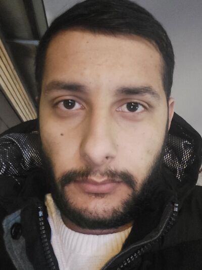  -,   Bek, 28 ,   