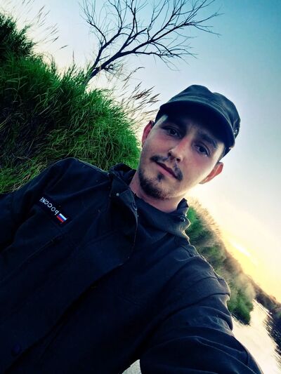  ,   Vitalik, 24 ,  