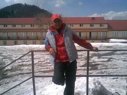  ,   Boris, 39 ,   