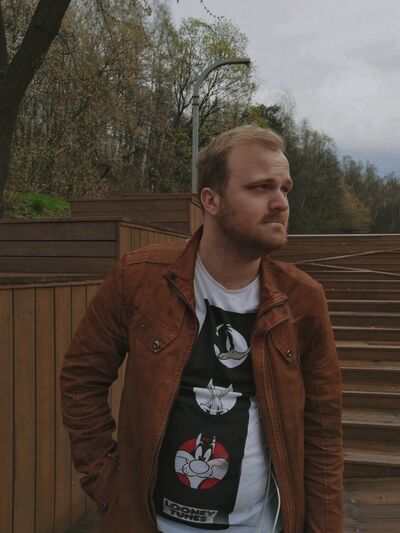  ,   Anton, 31 ,   , 