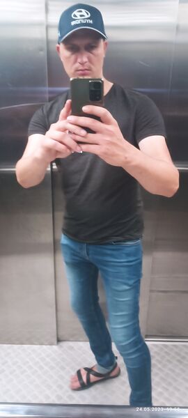  ,   Alexander, 32 ,   ,   , c , 
