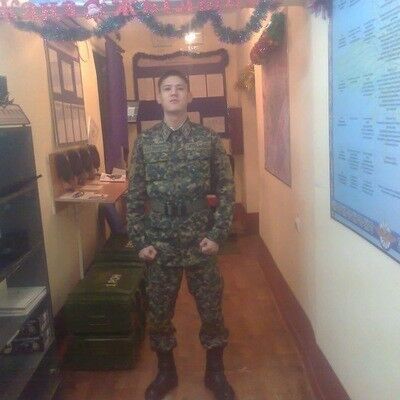  -,   Zhanatbek, 25 ,   ,   , c 