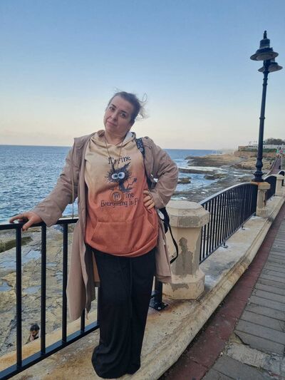  ,   Marina, 49 ,   ,   