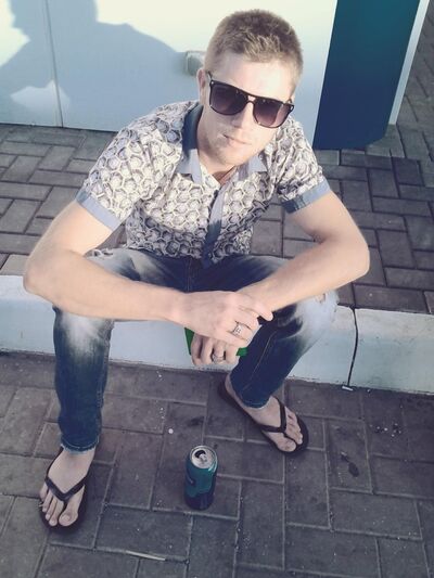  ,   Eugen, 36 ,   