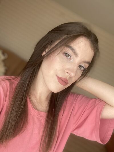  ,   Regina, 21 ,   ,   