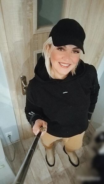 ,   Ruslana, 48 ,   , c 