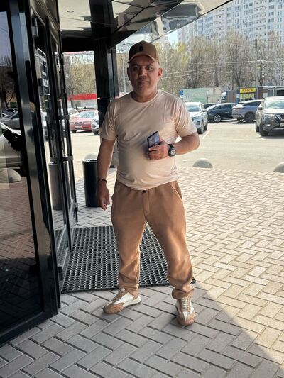  ,   Vartan, 48 ,   ,   , c , 