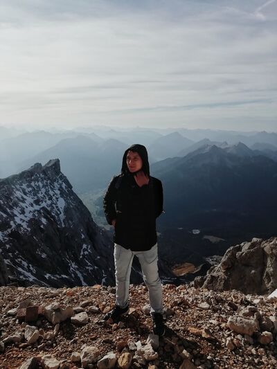  ,   Mark, 30 ,  