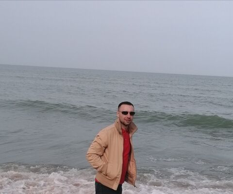  ,   Siarhei, 39 ,   ,   , c , 