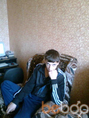  ,   Sergey, 32 ,  
