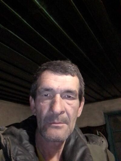 -,   Vladimir, 52 ,   c 