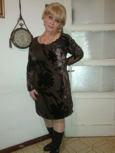  ,   Scarllet, 61 ,     , c 