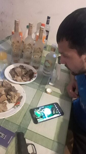  -,   AKBAR, 35 ,   ,   , c , 