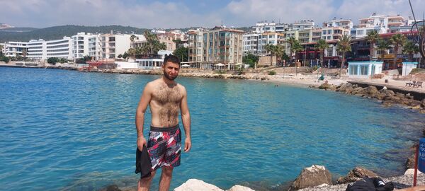  ,   Rafik, 28 ,   ,   