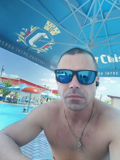  ,   Toma, 34 ,   ,   