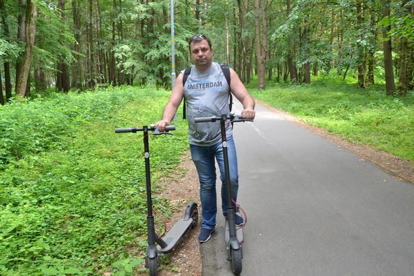  ,   Vadim, 56 ,  