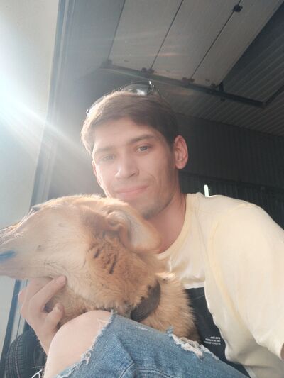  ,   Alexander, 32 ,   ,   