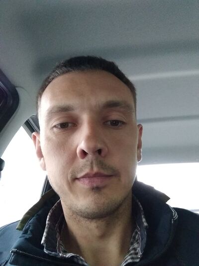  ,   Alex, 42 ,   