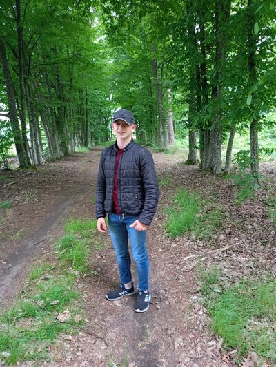  ,   Vladislav, 19 ,   ,   