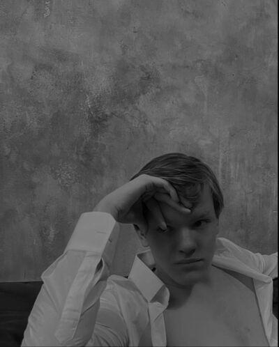  ,   Ѹ, 19 ,   ,   