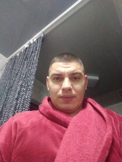  ,   Artur, 35 ,   ,   , c 