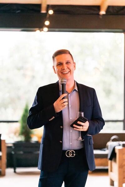  ,   Vittore, 37 ,   ,   , c 