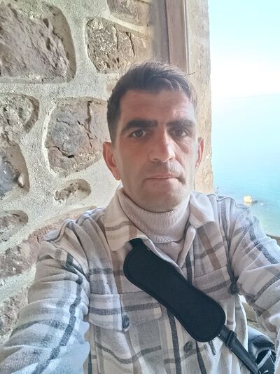  ,   Adem, 43 ,   ,   