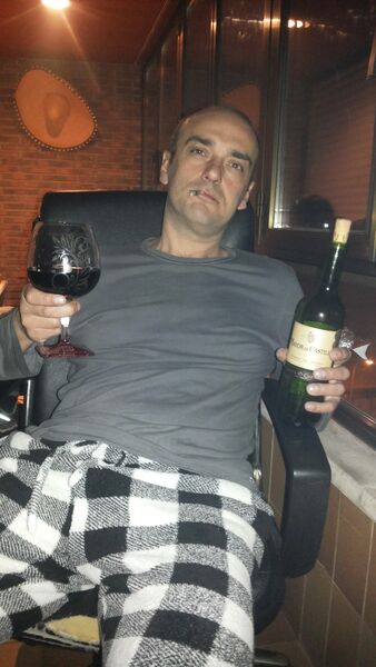  Pamplona,   Yuriy, 53 ,   ,   , c 