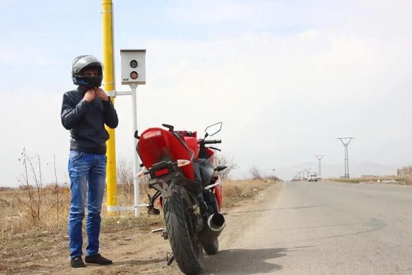  ,   LYOV, 32 ,   ,   , c 