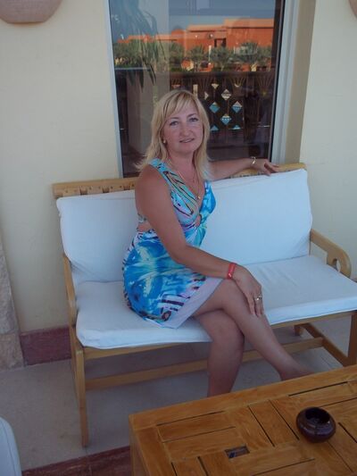  ,   Iriska, 54 ,   c 
