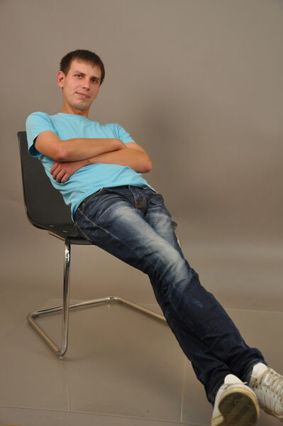  ,   Denis, 37 ,     , c 