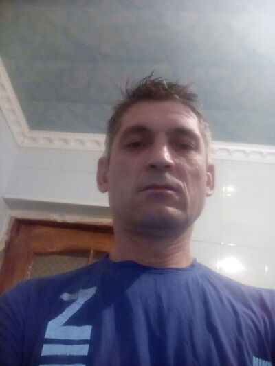  ,   Alex, 49 ,   