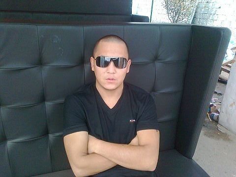  ,   Macho, 37 ,   ,   , c 