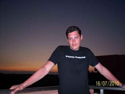  ,   Igor, 44 ,   ,   