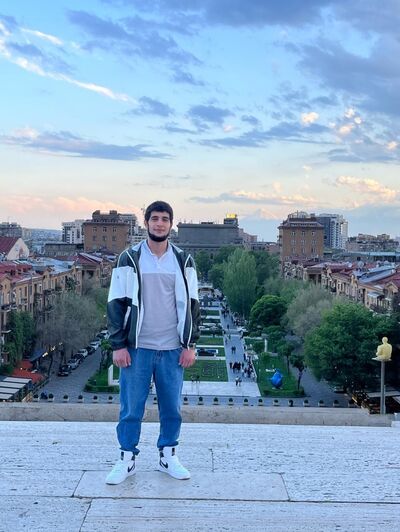  ,   Edgar, 20 ,  