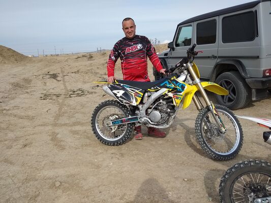 ,   Artur, 39 ,   ,   