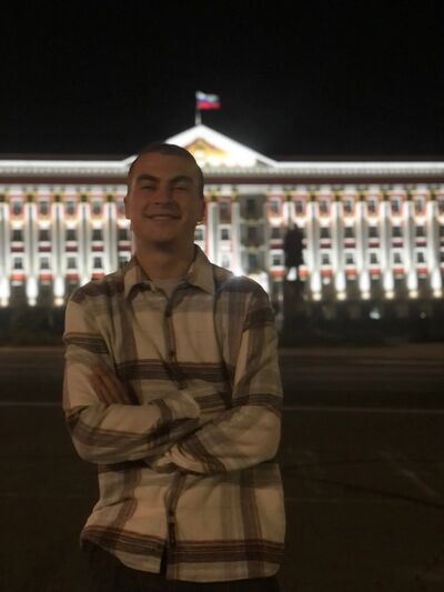  ,   Artyom, 24 ,   ,   