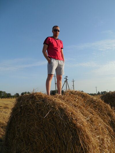  ,   Stas, 35 ,   