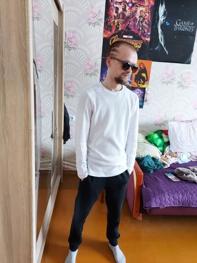  ,   Eduard M, 35 ,   ,   , c , 