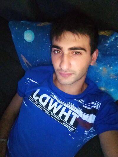  ,   Ruslan, 25 ,   
