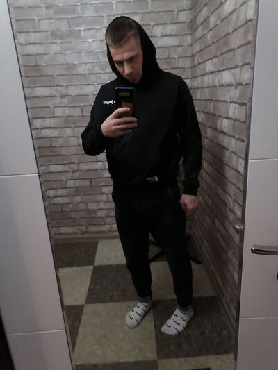  ,   Konstantin, 27 ,   ,   , c 