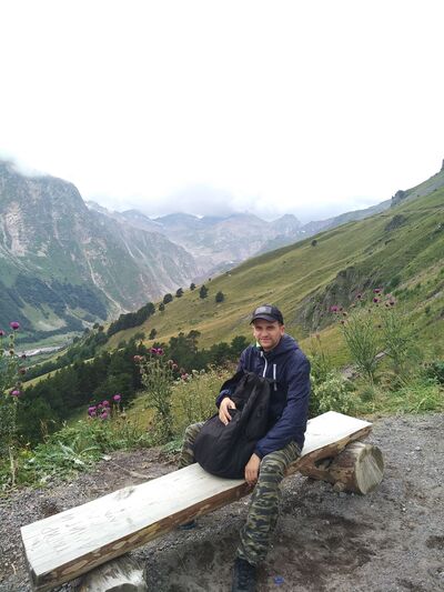  ,   Mikhail, 32 ,   ,   