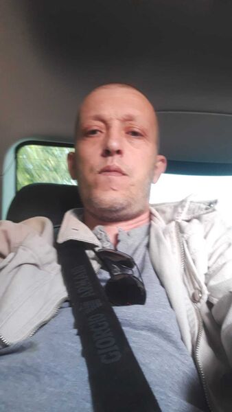  --,   Max, 42 ,   ,   