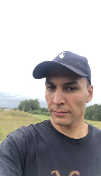  ,   Daniel, 37 ,   
