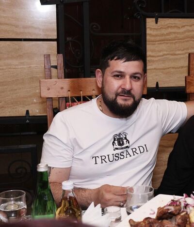  ,   Karen, 37 ,   ,   , c 